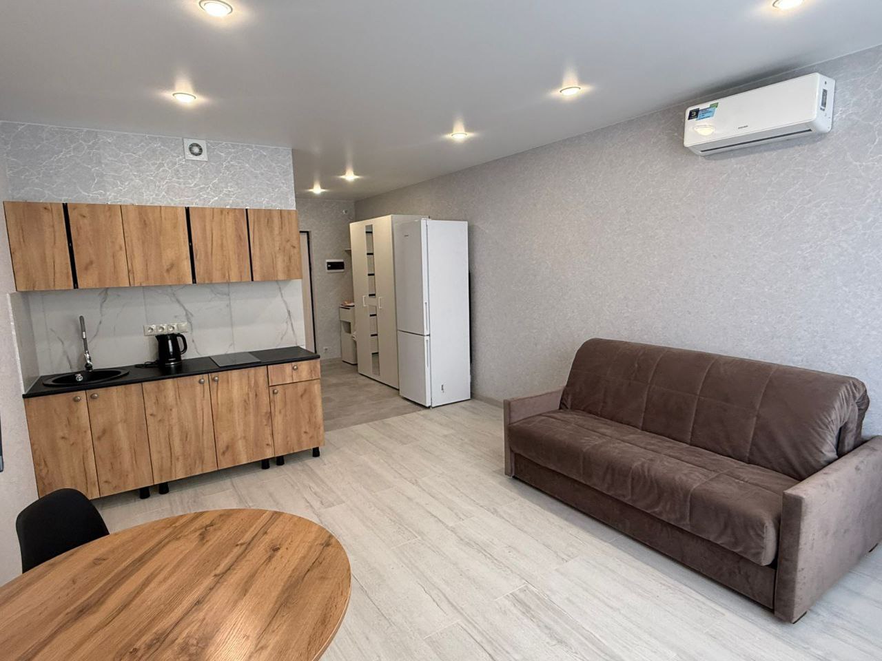 Стильная студия 1049