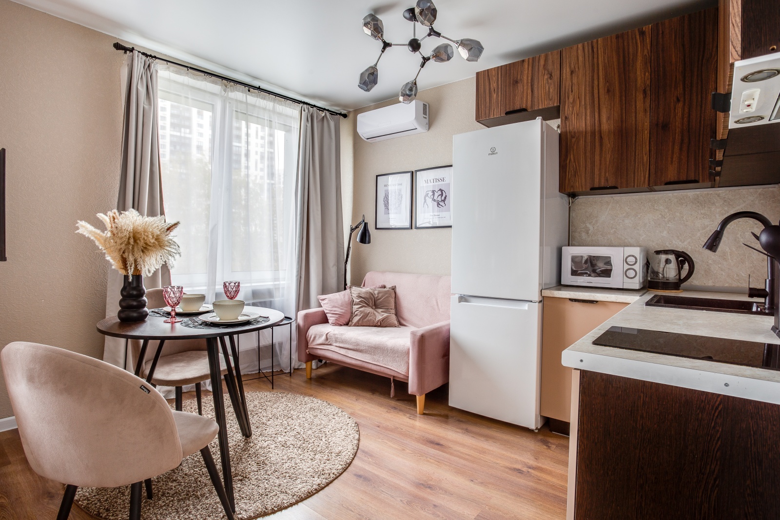 Стильная студия для двоих