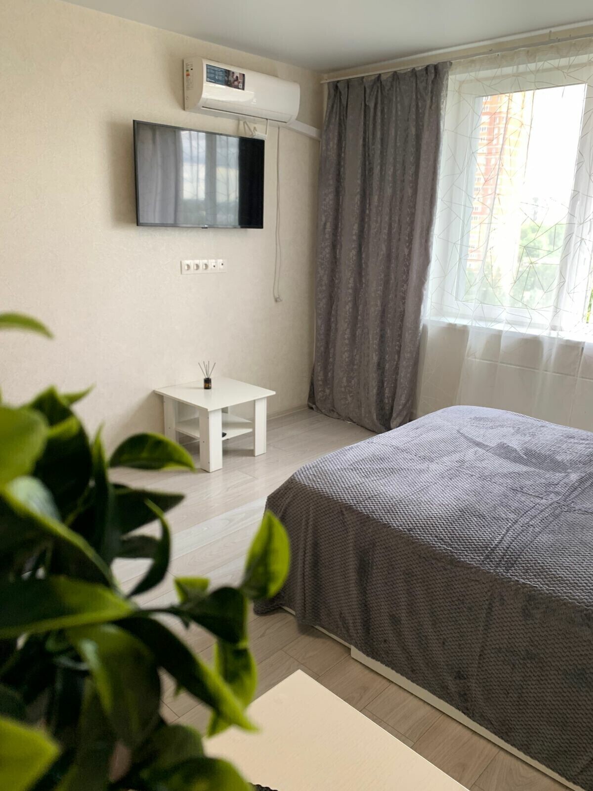 Апартаменты на Инициативной 7В (76)