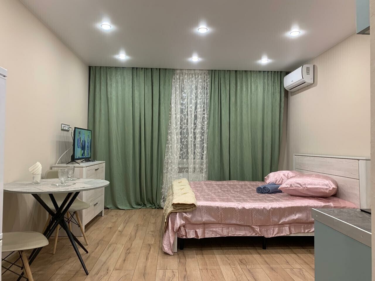 Апартаменты на Солнечной 2 (919)