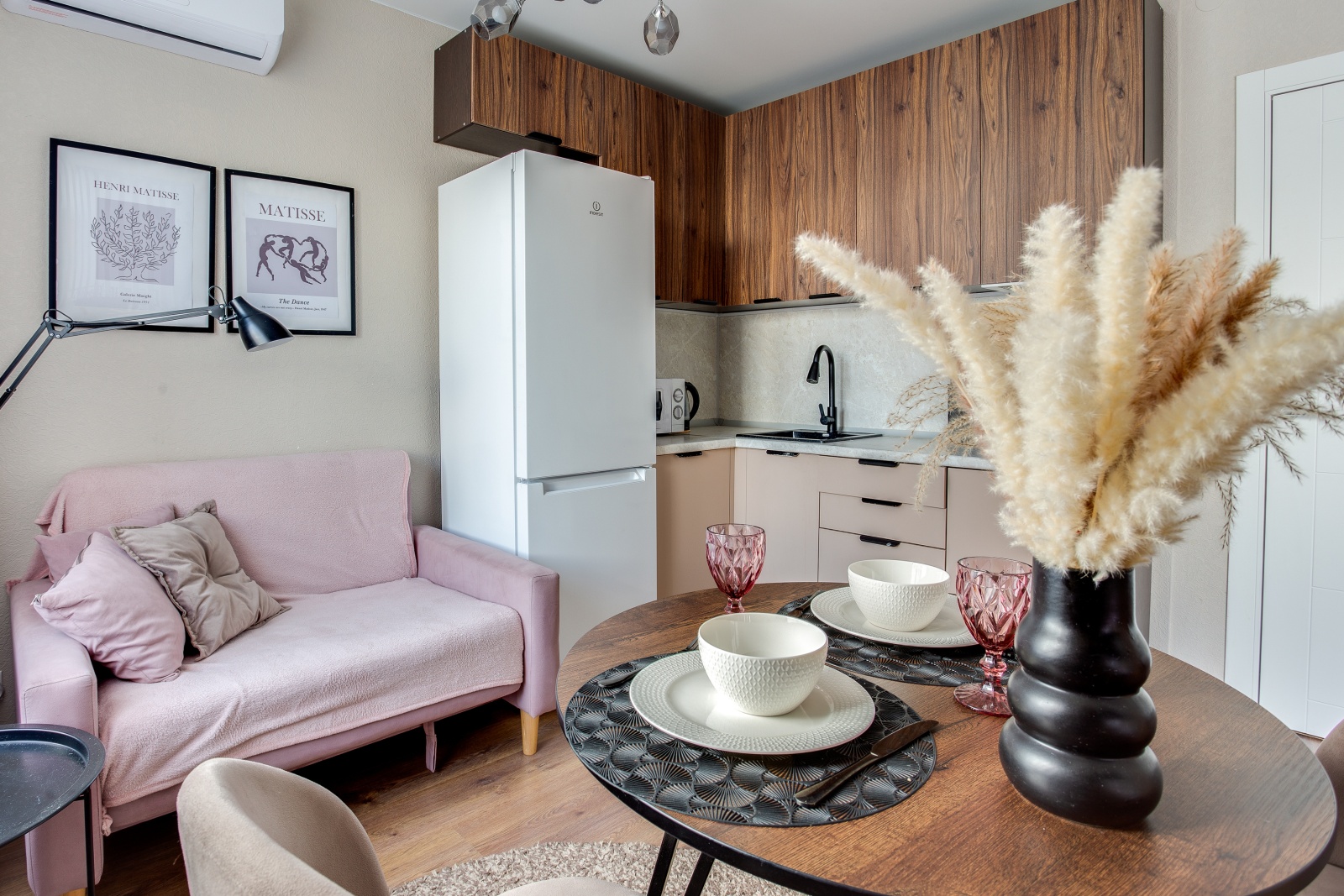 Стильная студия для двоих