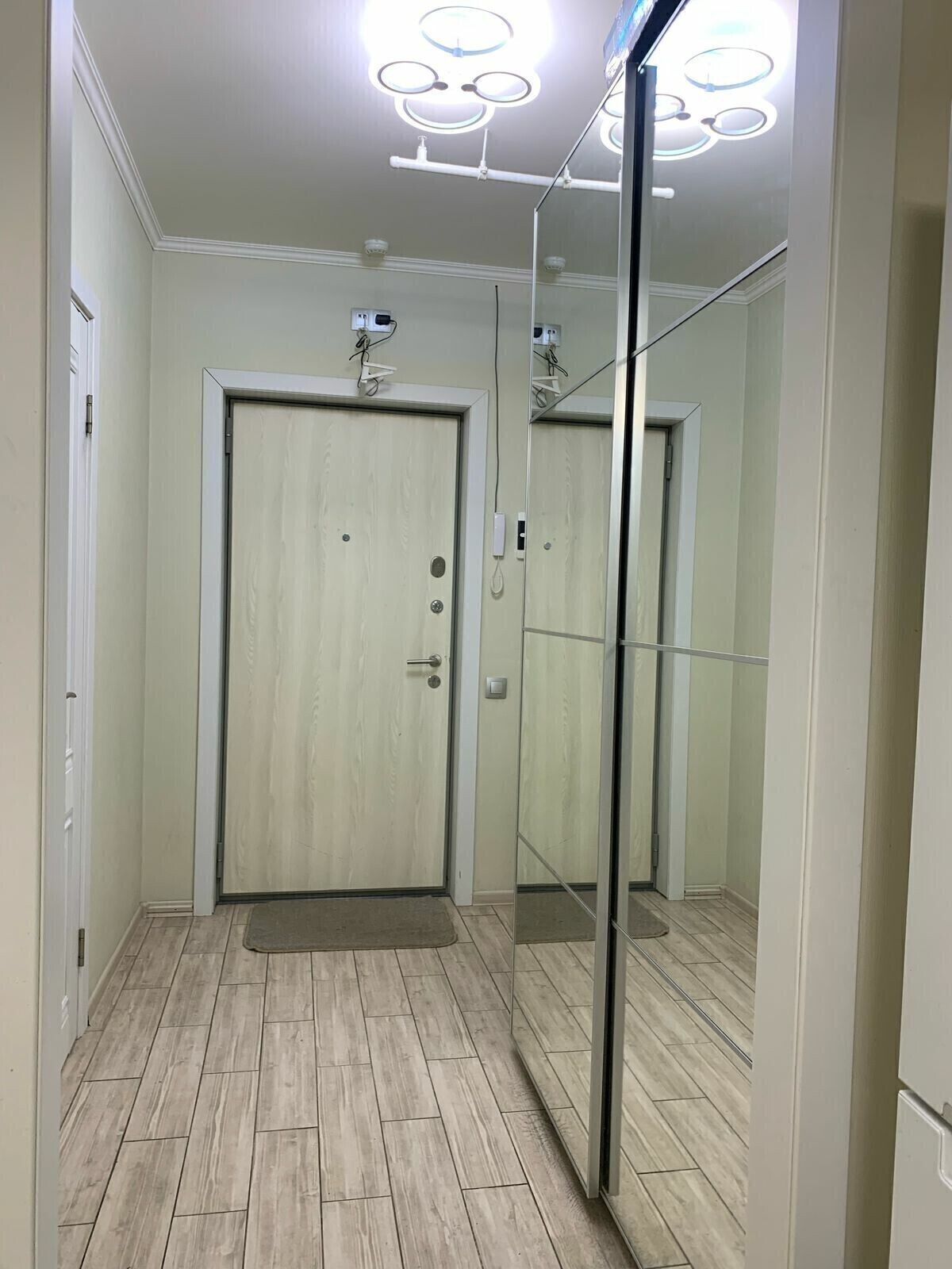 Апартаменты на Инициативной 7В (103)